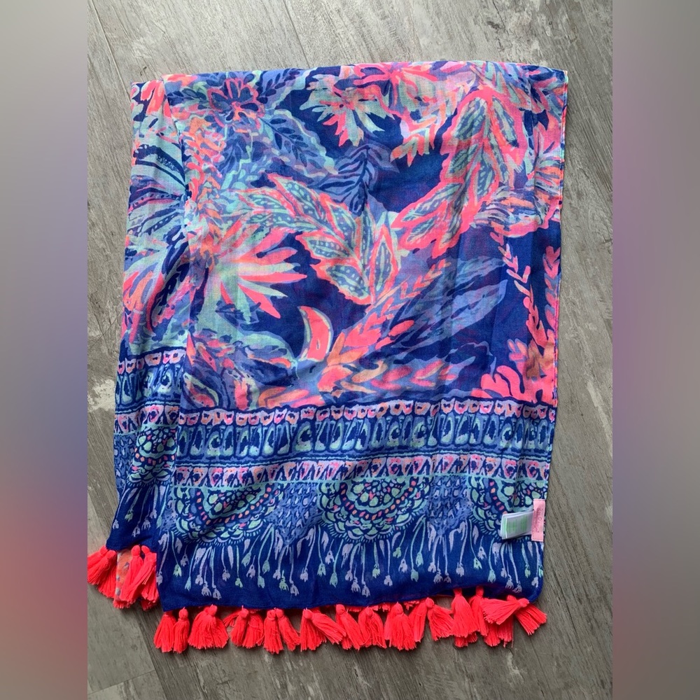 Like new Lilly Pulitzer scarf